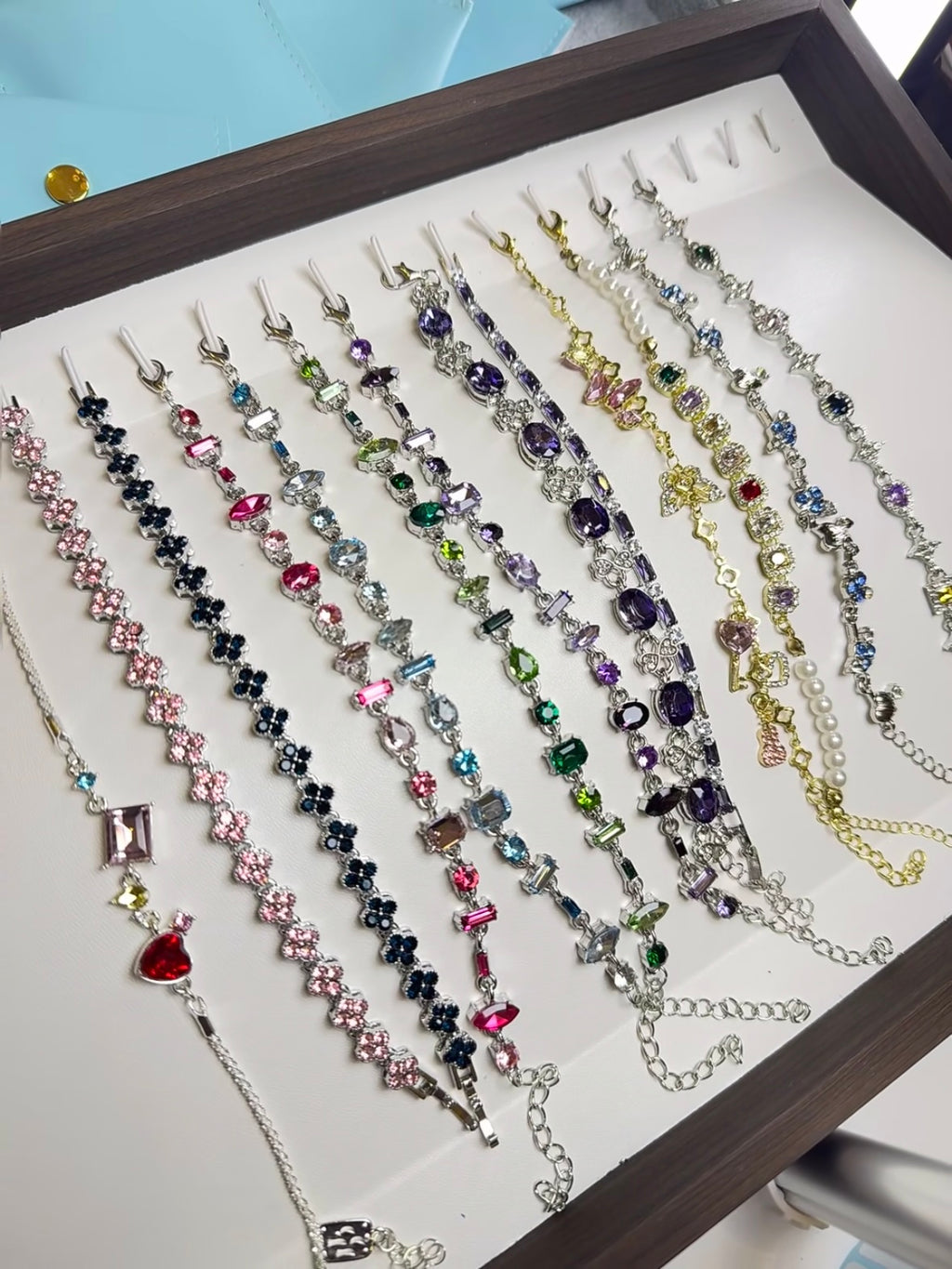 Mystery Bracelet Pairing -live only