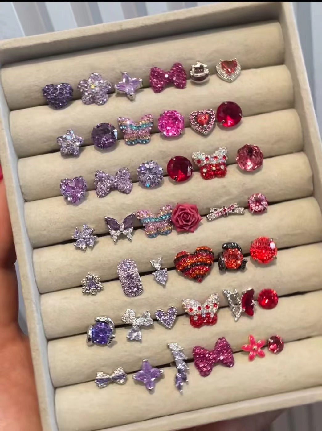 Earrings Pairing – Live Only