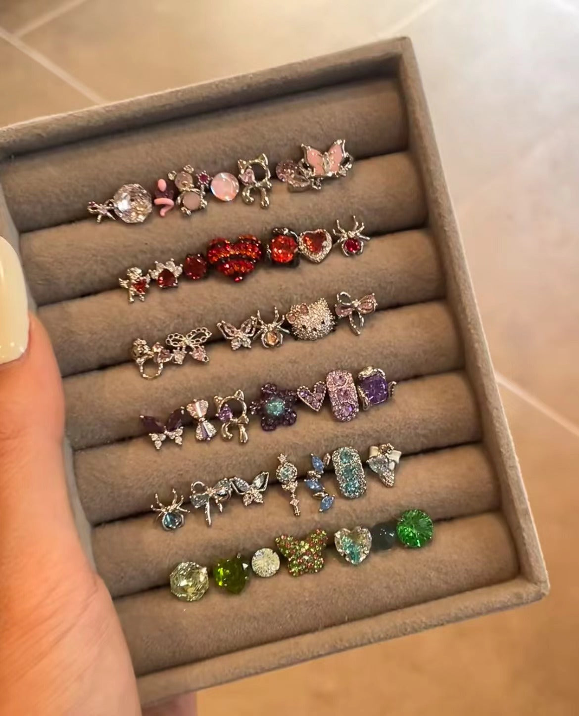 Earrings Pairing – Live Only