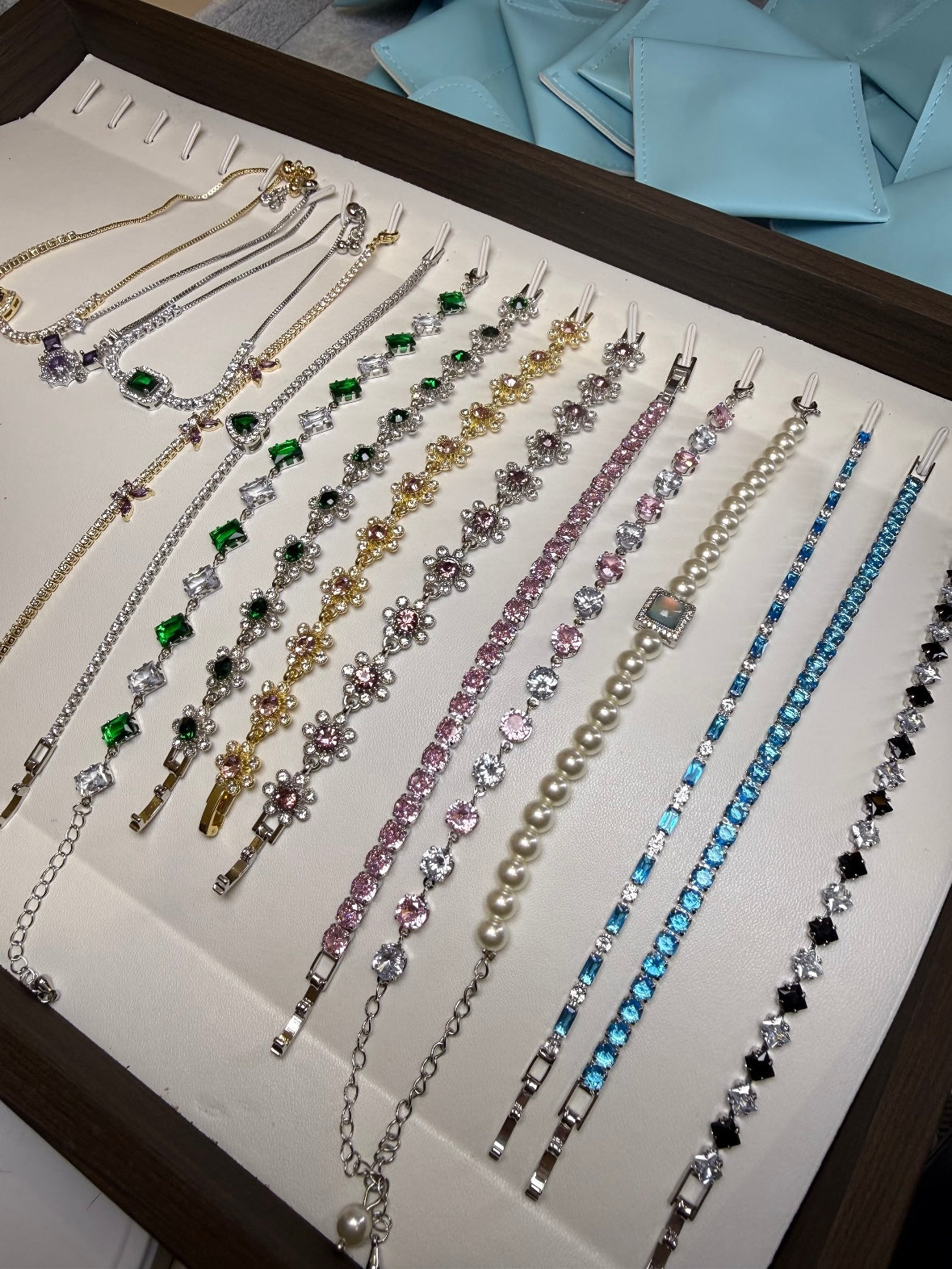Mystery Bracelet Pairing -live only